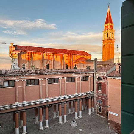 Aparthotel Palazzo Contarini Della Porta Di Ferro Venecia Exterior foto