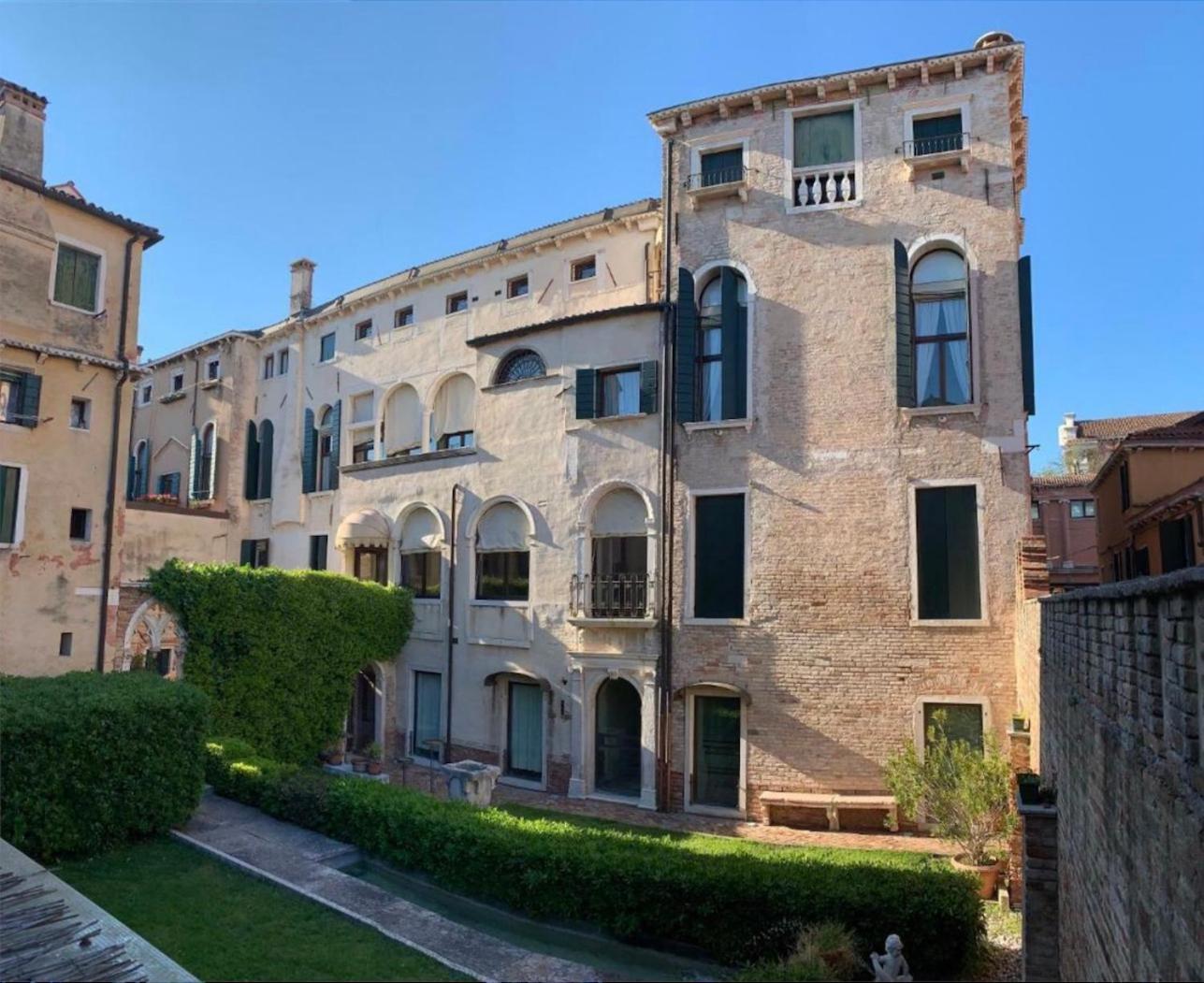 Aparthotel Palazzo Contarini Della Porta Di Ferro Venecia Exterior foto