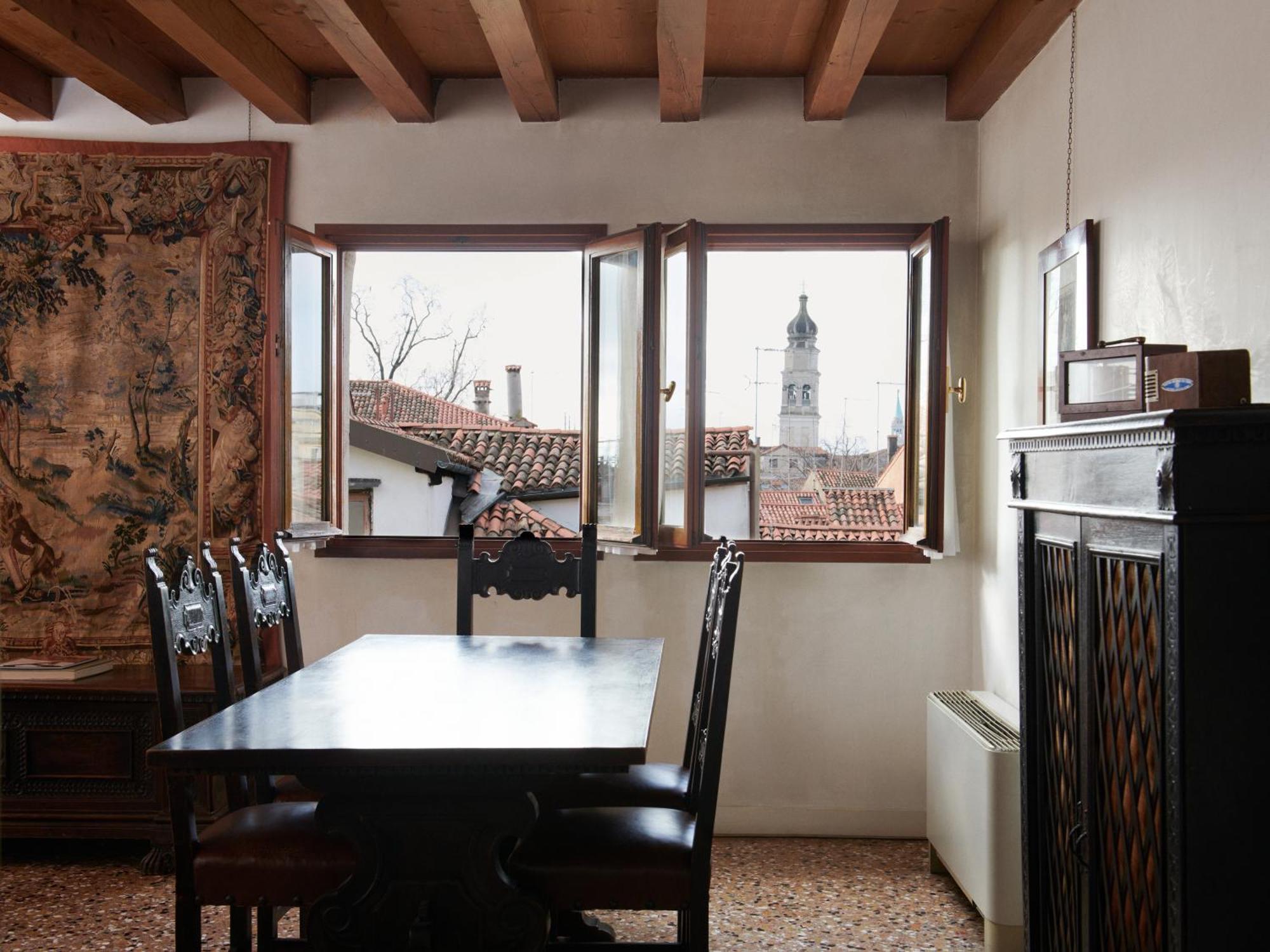 Aparthotel Palazzo Contarini Della Porta Di Ferro Venecia Exterior foto
