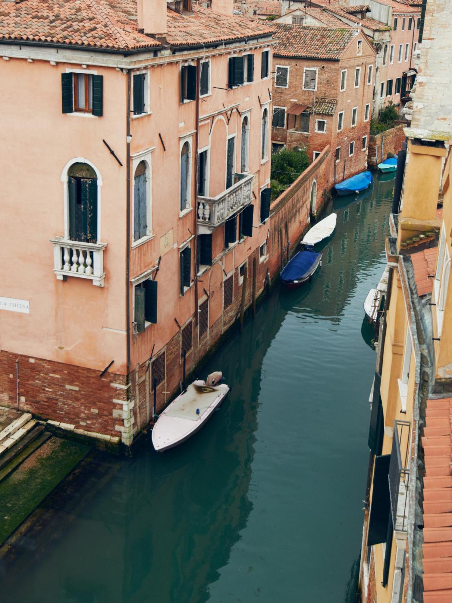 Aparthotel Palazzo Contarini Della Porta Di Ferro Venecia Exterior foto