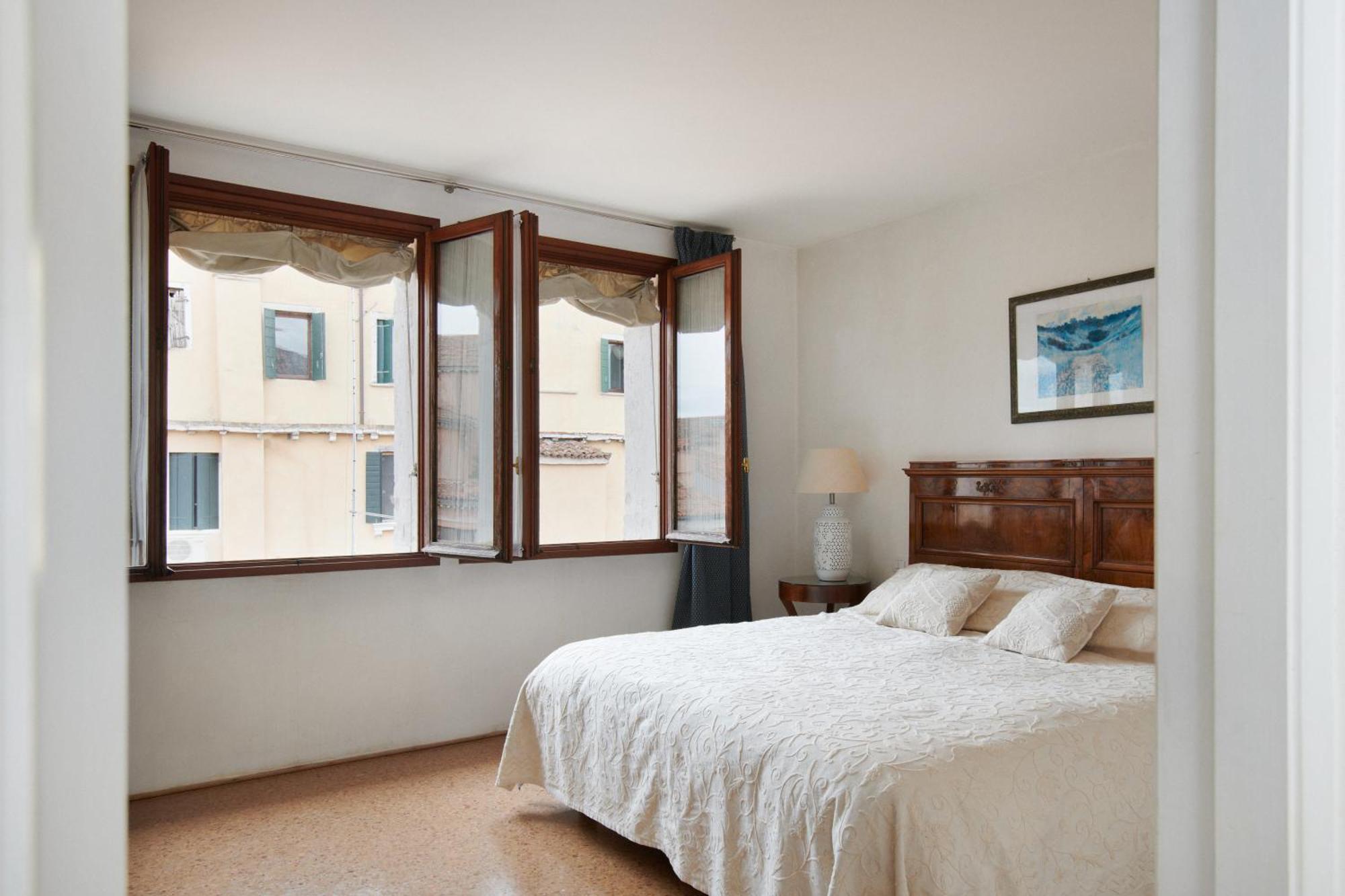 Aparthotel Palazzo Contarini Della Porta Di Ferro Venecia Exterior foto