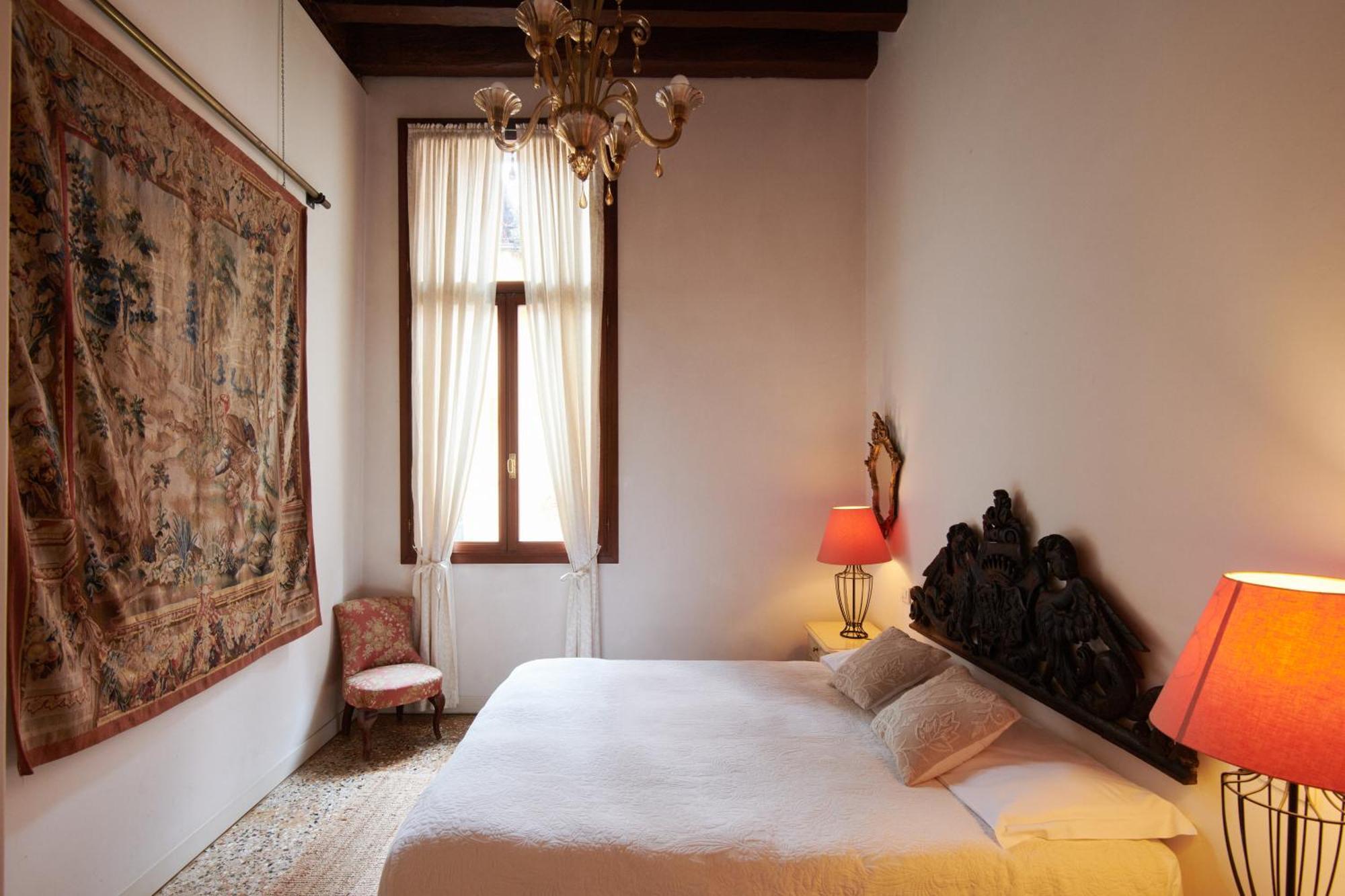 Aparthotel Palazzo Contarini Della Porta Di Ferro Venecia Exterior foto